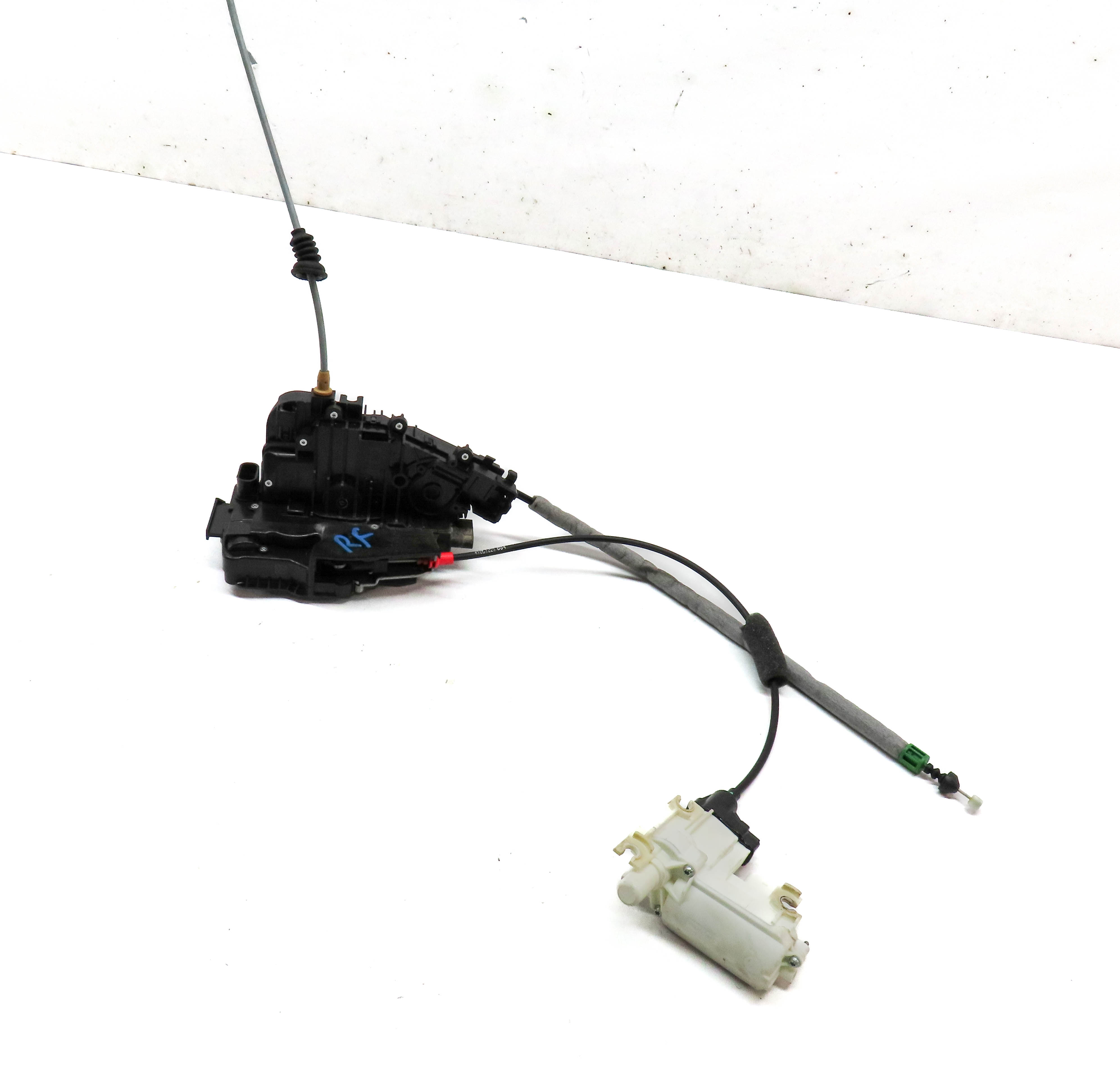 13-20 MERCEDES GL GLE GLS S FRONT RIGHT PASSENGER DOOR LATCH w/ SOFT CLOSE MOTOR — exact item pictured